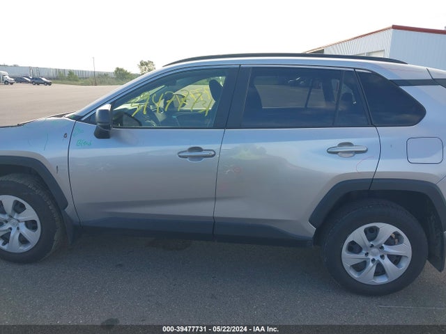 Toyota RAV4 LE 2019 JTMF1RFVXKJ004066 Image 15