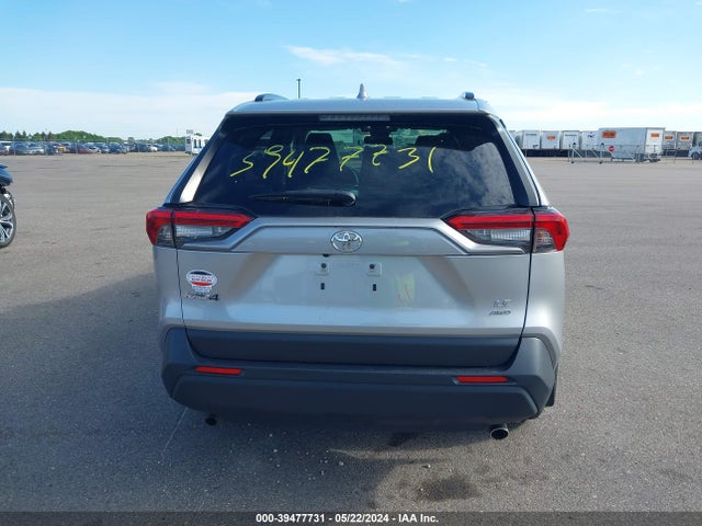Toyota RAV4 LE 2019 JTMF1RFVXKJ004066 Image 17