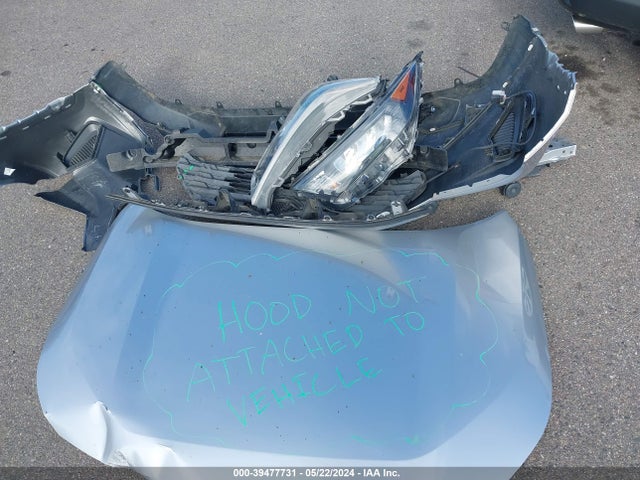 Toyota RAV4 LE 2019 JTMF1RFVXKJ004066 Image 12