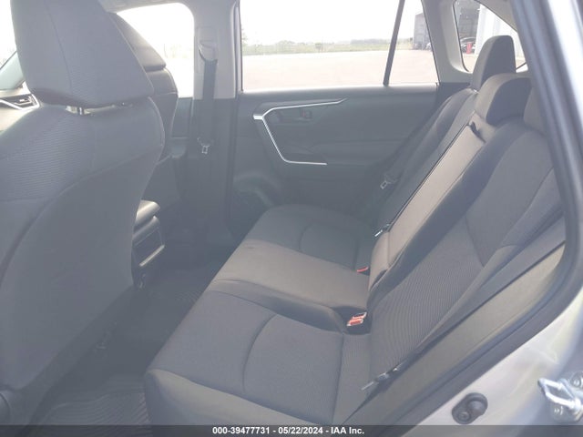 Toyota RAV4 LE 2019 JTMF1RFVXKJ004066 Image 8