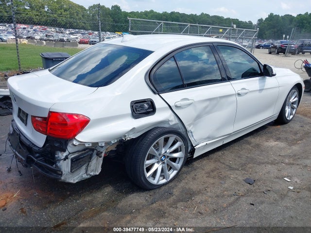BMW 320i 2015 WBA3B1G58FNT07326 Image 4