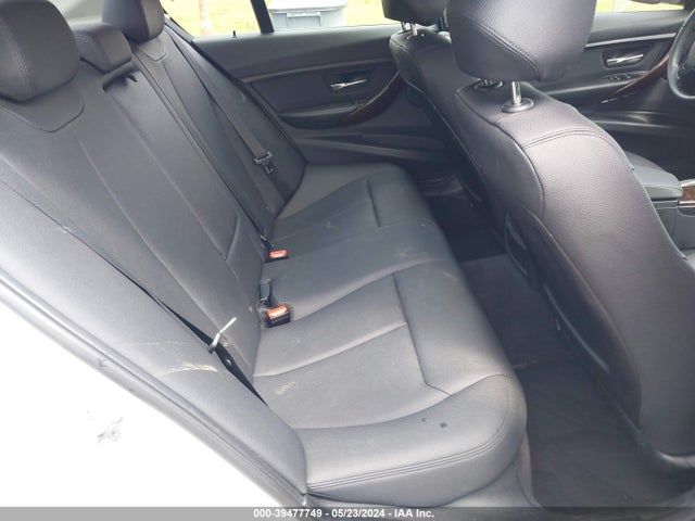 BMW 320i 2015 WBA3B1G58FNT07326 Image 8