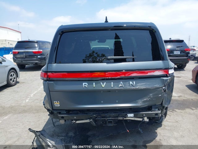 Rivian R1s Launch Edition 2022 7PDSGABL8NN000882 Image 17