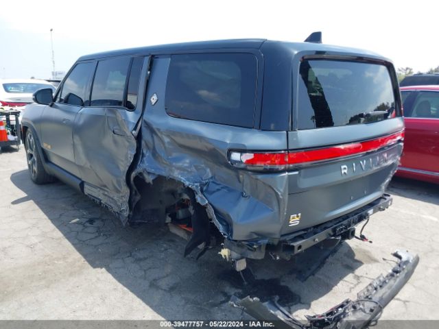 2022 RIVIAN R1S 7PDSGABL8NN000882 Photo 2