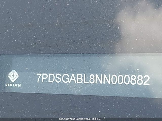 2022 RIVIAN R1S 7PDSGABL8NN000882 Photo 8