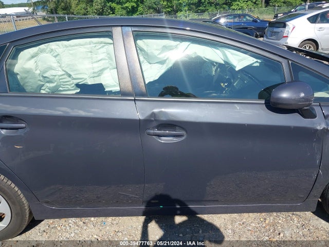 Toyota Prius Two 2015 JTDKN3DU7F0408528 Image 12