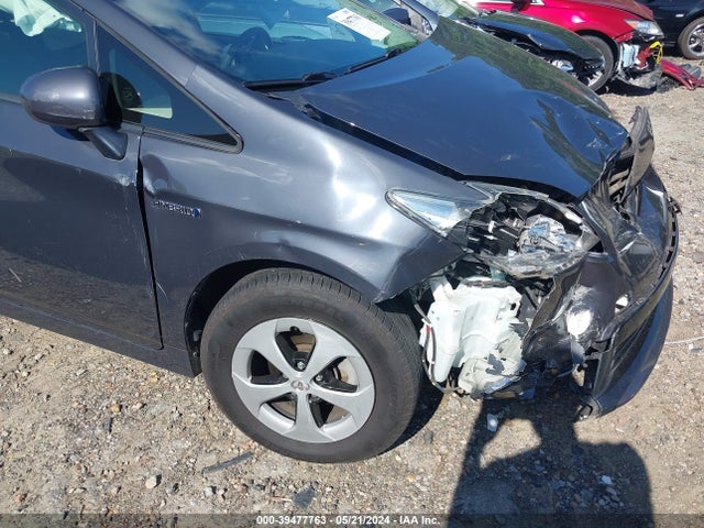 Toyota Prius Two 2015 JTDKN3DU7F0408528 Image 16