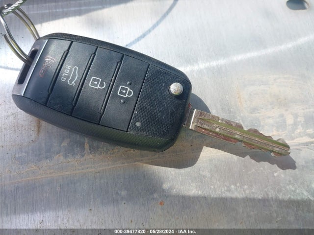 KIA FORTE LX 2016 KNAFK4A67G5606890 Image 11