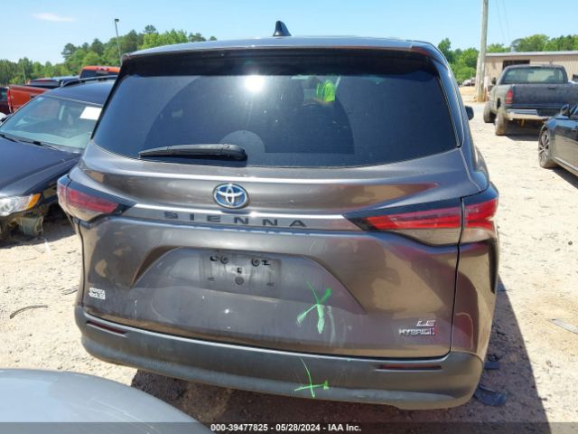 5TDKRKEC1MS018443 Toyota SIENNA LE
