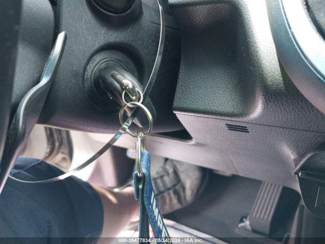 4T1B11HKXJU113123 Toyota CAMRY SE