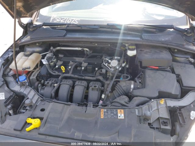 1FADP3F21JL318707 Ford FOCUS SE