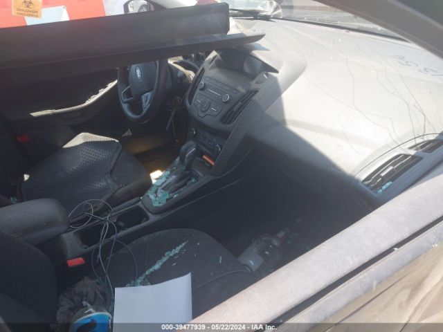 1FADP3F21JL318707 Ford FOCUS SE