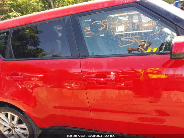 KIA SOUL + 2018 KNDJP3A52J7517675 Image 13