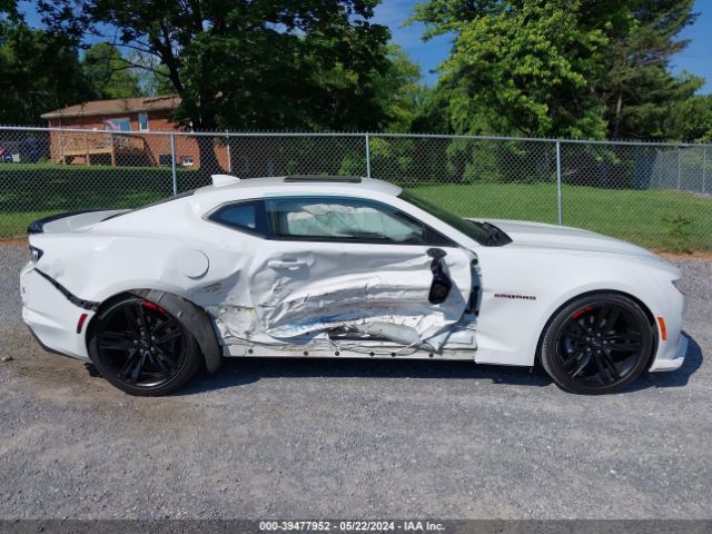1G1FD1RXXN0105858 Chevrolet Camaro Rwd  2lt