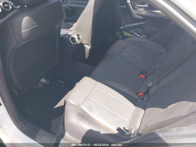 WDD3G4FB8KW026750 Mercedes-Benz A 220 4matic