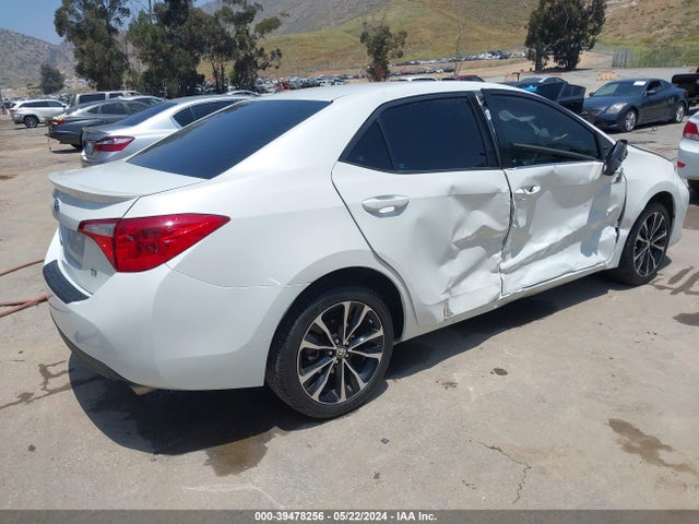 Toyota COROLLA SE 2017 5YFBURHE7HP722293 Image 4