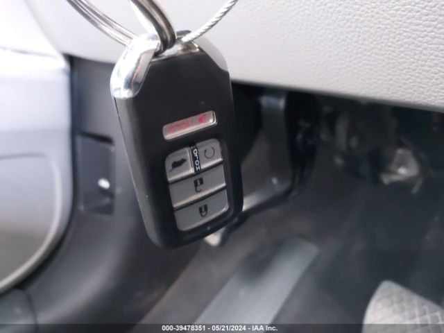 5FNYF6H9XHB035276 Honda Pilot Touring