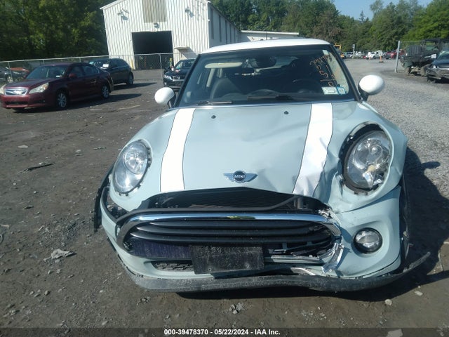 2018 MINI HARDTOP WMWXP5C57J2G62744 Photo 5