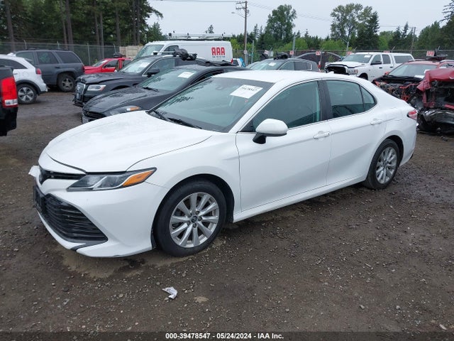 Toyota CAMRY LE 2019 4T1B11HK7KU779731 Image 2
