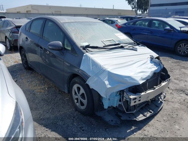 JTDKN3DU2F0469138 Toyota Prius Two
