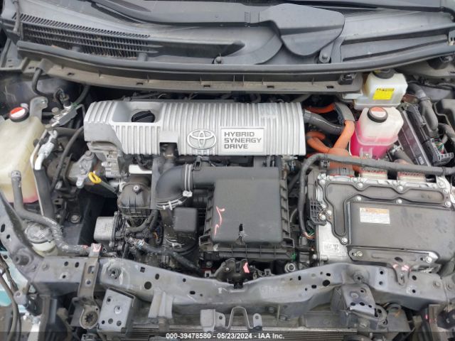 JTDKN3DU2F0469138 Toyota Prius Two