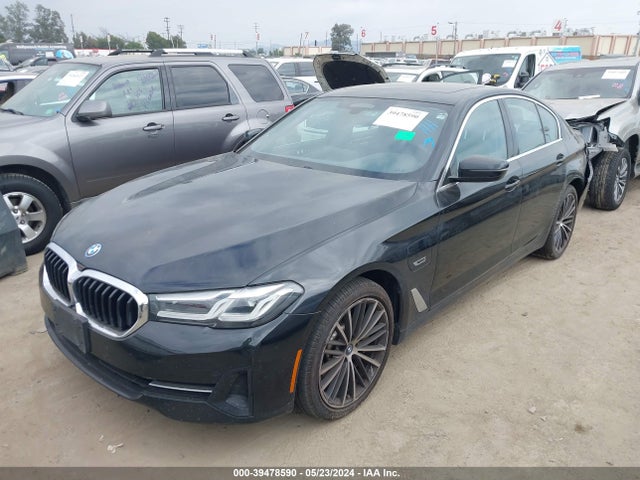 BMW 530e 2022 WBA13AG08NCJ19540 Image 2
