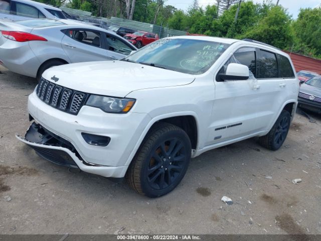 1C4RJFAG4JC383993 Jeep Grand Cherokee Laredo