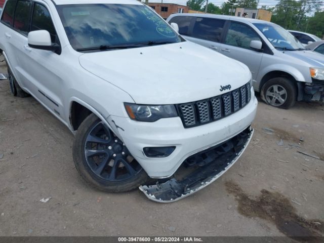 1C4RJFAG4JC383993 Jeep Grand Cherokee Laredo