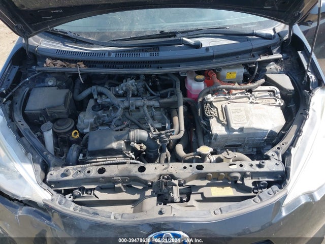 Toyota Prius C Two 2014 JTDKDTB33E1559033 Image 10