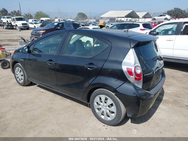 Toyota Prius C Two 2014 JTDKDTB33E1559033 Image 3
