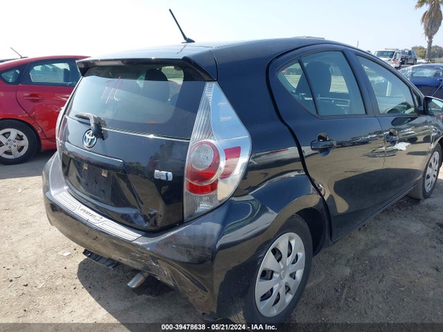 Toyota Prius C Two 2014 JTDKDTB33E1559033 Image 6