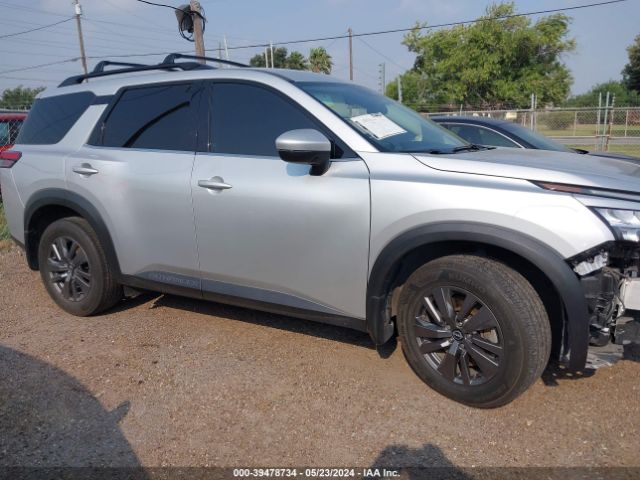 5N1DR3BA8NC253311 Nissan Pathfinder Sv 2wd