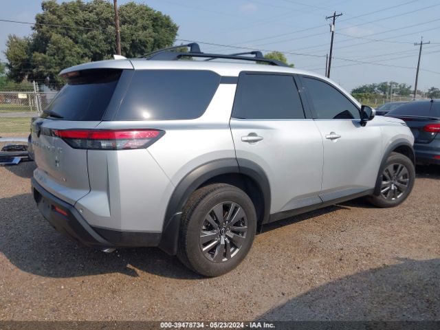 5N1DR3BA8NC253311 Nissan Pathfinder Sv 2wd