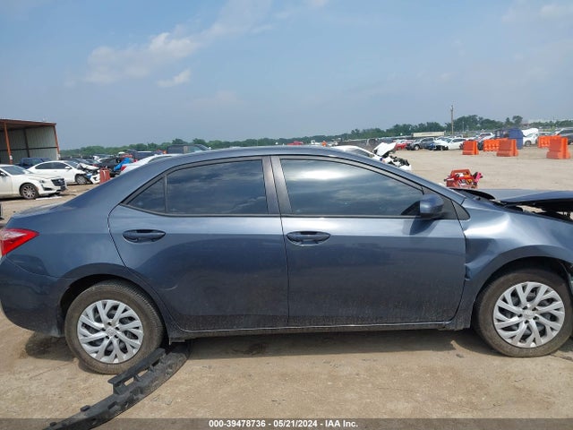 Toyota COROLLA LE 2018 5YFBURHE1JP846730 Image 13