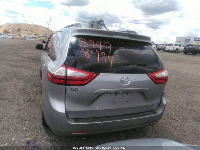 5TDYZ3DC5HS820260 Toyota Sienna Xle 8 Passenger