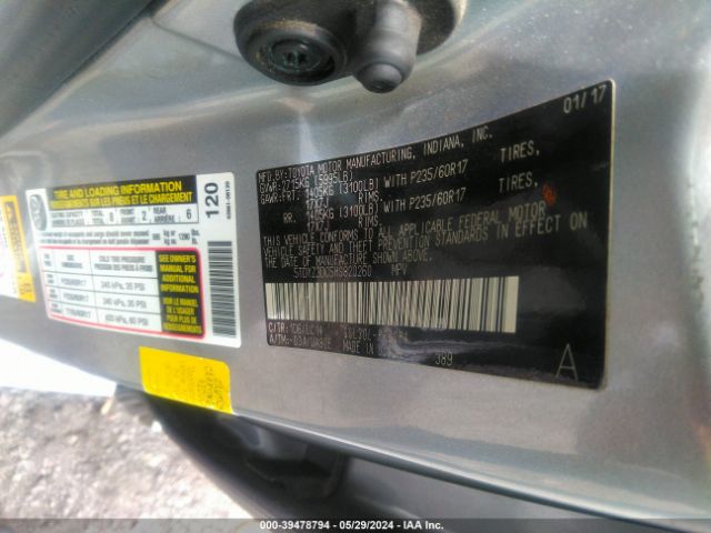 5TDYZ3DC5HS820260 Toyota Sienna Xle 8 Passenger