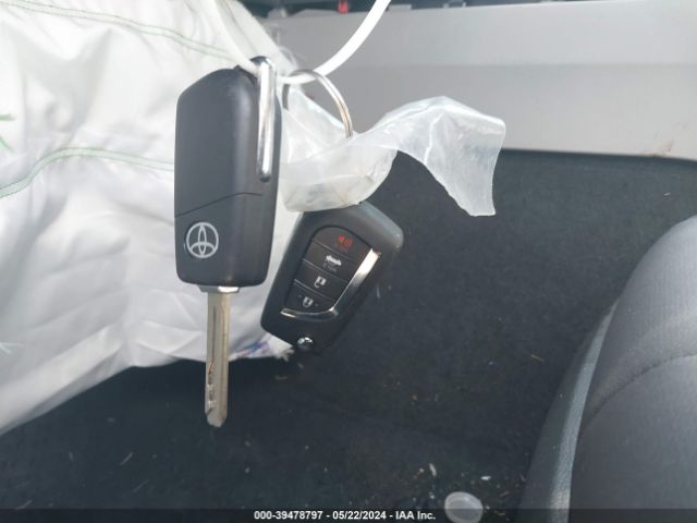 4T1C11AK8RU190146 Toyota CAMRY LE