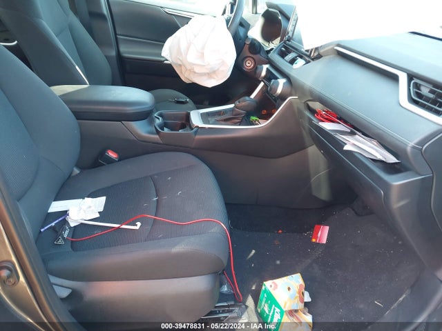 Toyota RAV4 LE 2021 2T3H1RFVXMC147808 Image 5