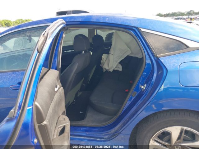 2HGFC2F63KH506821 Honda Civic Lx