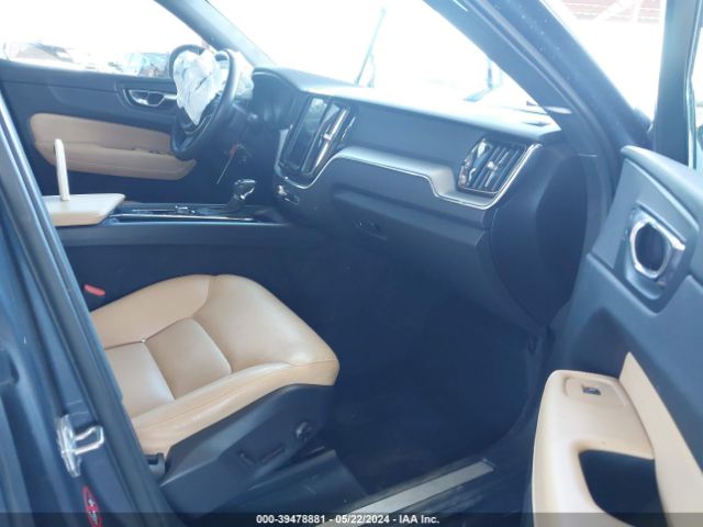 YV4102RK8J1077289 Volvo Xc60 T5 Momentum