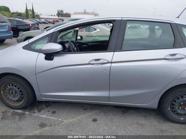 3HGGK5H44KM713997 Honda FIT LX