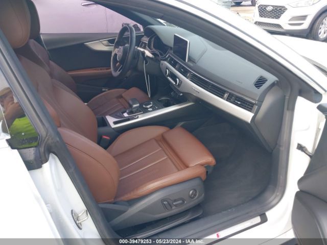 WAUENCF59JA124627 Audi A5 2.0t Premium
