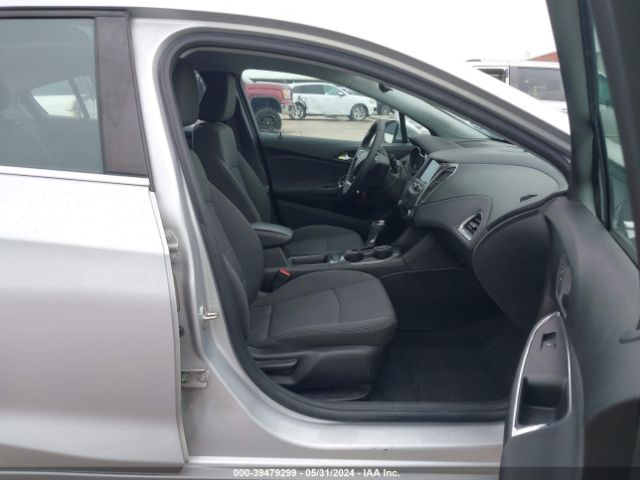 1G1BE5SM3K7142949 Chevrolet CRUZE LT