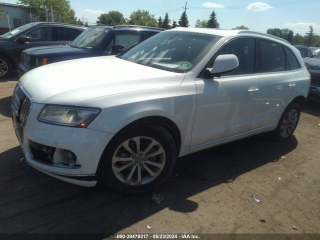 Audi Q5 2.0t Premium 2014 WA1LFAFP9EA069965 Image 2