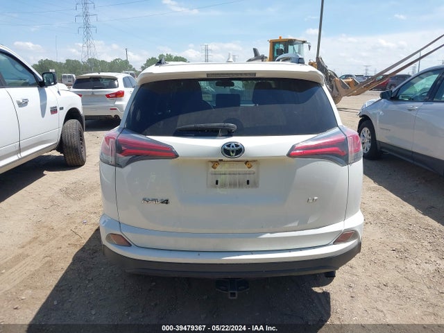 Toyota RAV4 LE 2017 JTMZFREVXHJ706218 Image 16
