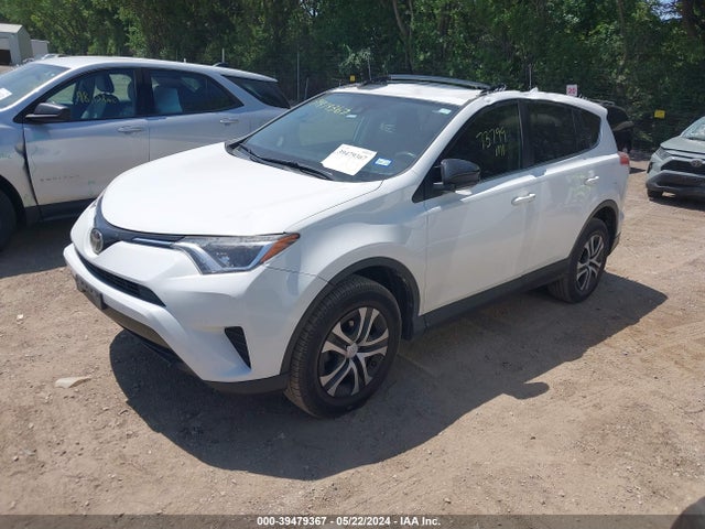 Toyota RAV4 LE 2017 JTMZFREVXHJ706218 Image 2
