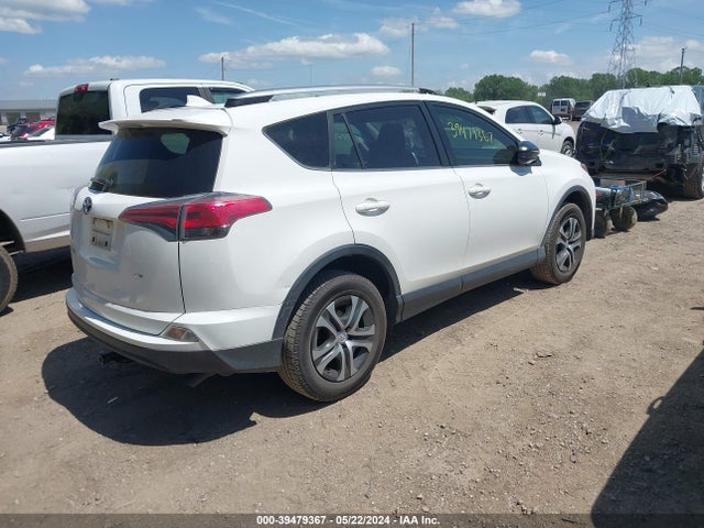 Toyota RAV4 LE 2017 JTMZFREVXHJ706218 Image 4
