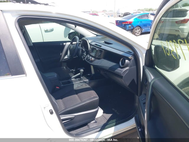 Toyota RAV4 LE 2017 JTMZFREVXHJ706218 Image 5