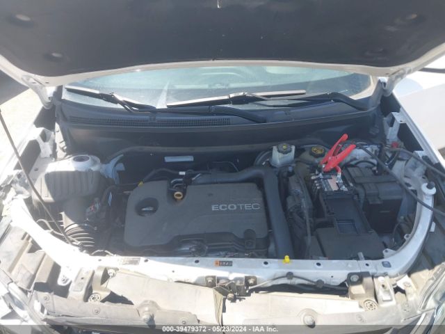 2GNAXJEV8J6259104 Chevrolet EQUINOX LT