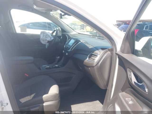 2GNAXJEV8J6259104 Chevrolet EQUINOX LT